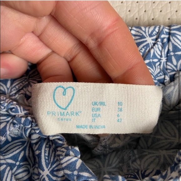 2/$20 High Rise Tie Flowy Shorts - Picture 3 of 3